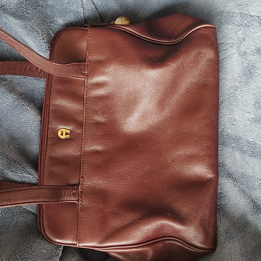 Etienne Aigner Vintage dark brown leather shoulder bag. EUC Preloved